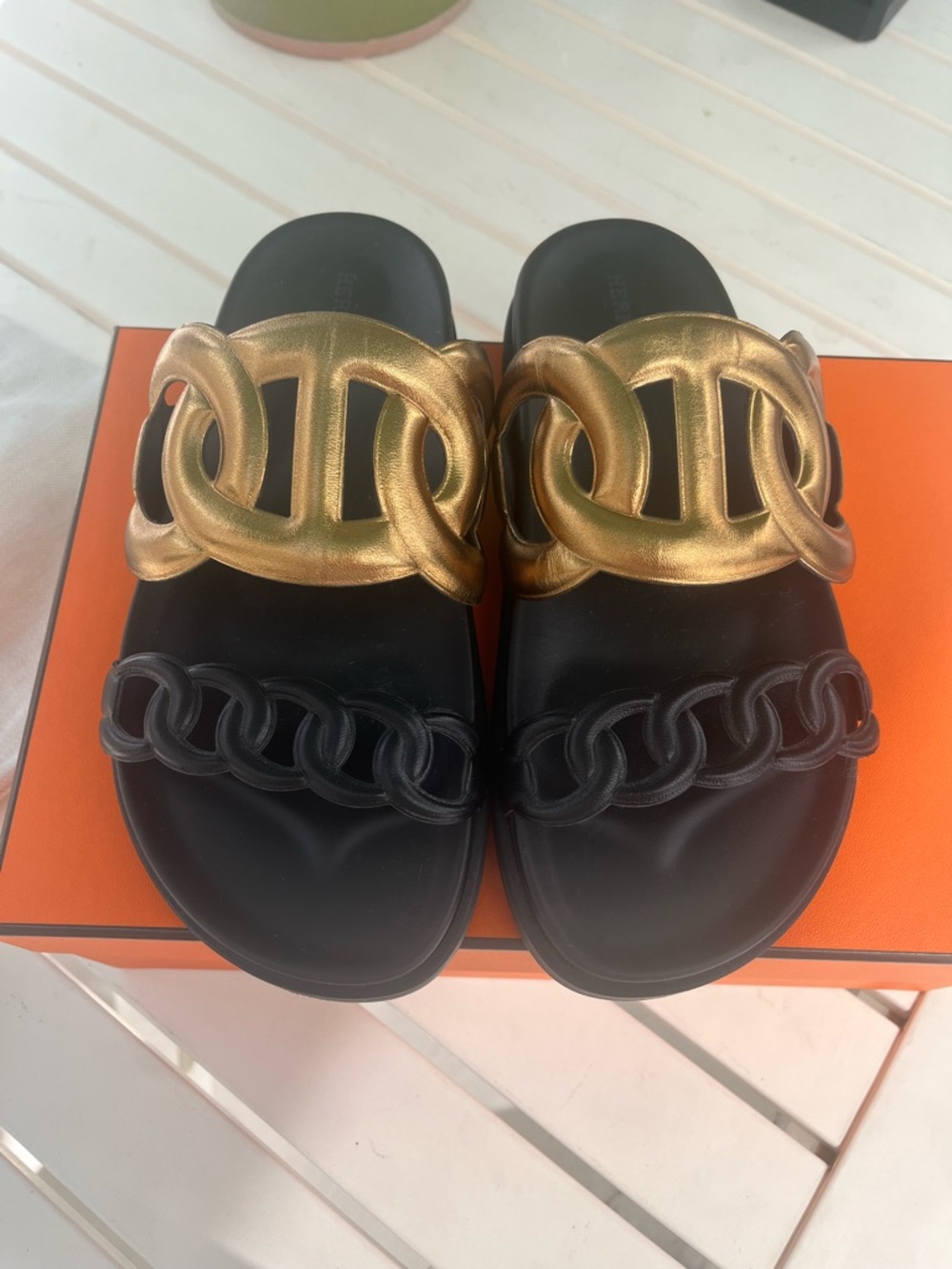 Hermes Chypre Limited edition sandals double chain design leather
